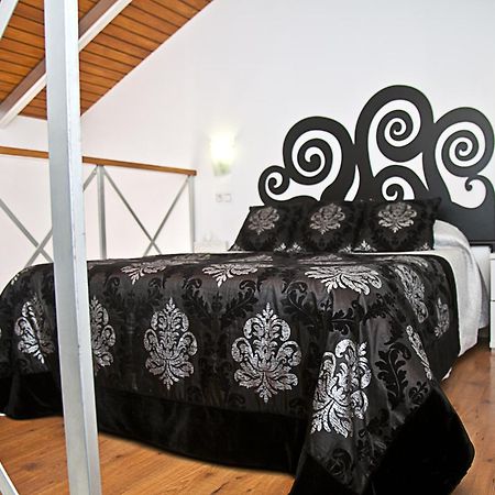 Apartamentos La Casa De La Alameda 메디나시도니아 외부 사진