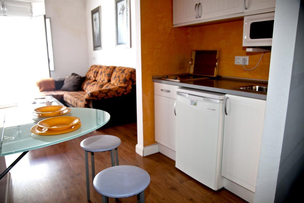 Apartamentos La Casa De La Alameda 메디나시도니아 객실 사진
