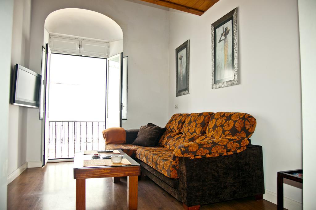 Apartamentos La Casa De La Alameda 메디나시도니아 객실 사진